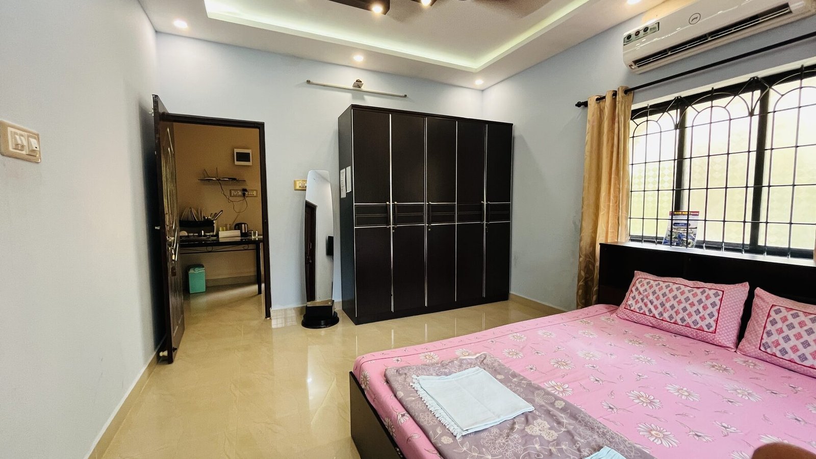 First-floor retreat overlooking the courtyard